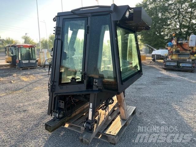 CASE D 1650 NEW CAB Kabine in notranjost