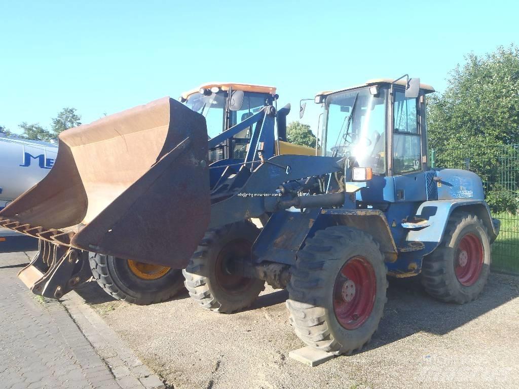 Volvo BM L45 defekt Kolesni nakladalci