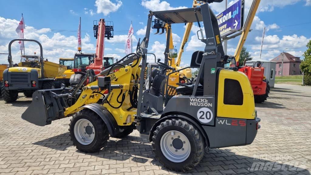 Wacker Neuson WL 25 Kolesni nakladalci