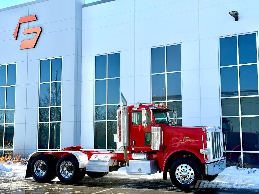 Peterbilt 388 Vlačilci