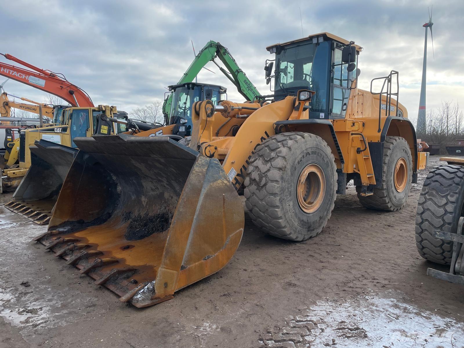 Hyundai HL 980 Kolesni nakladalci