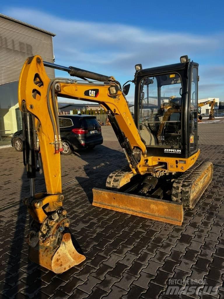 CAT 302.7 DCR Mini bagri <7t