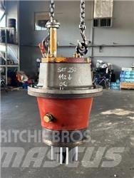 Liebherr SAT 250 Menjalnik