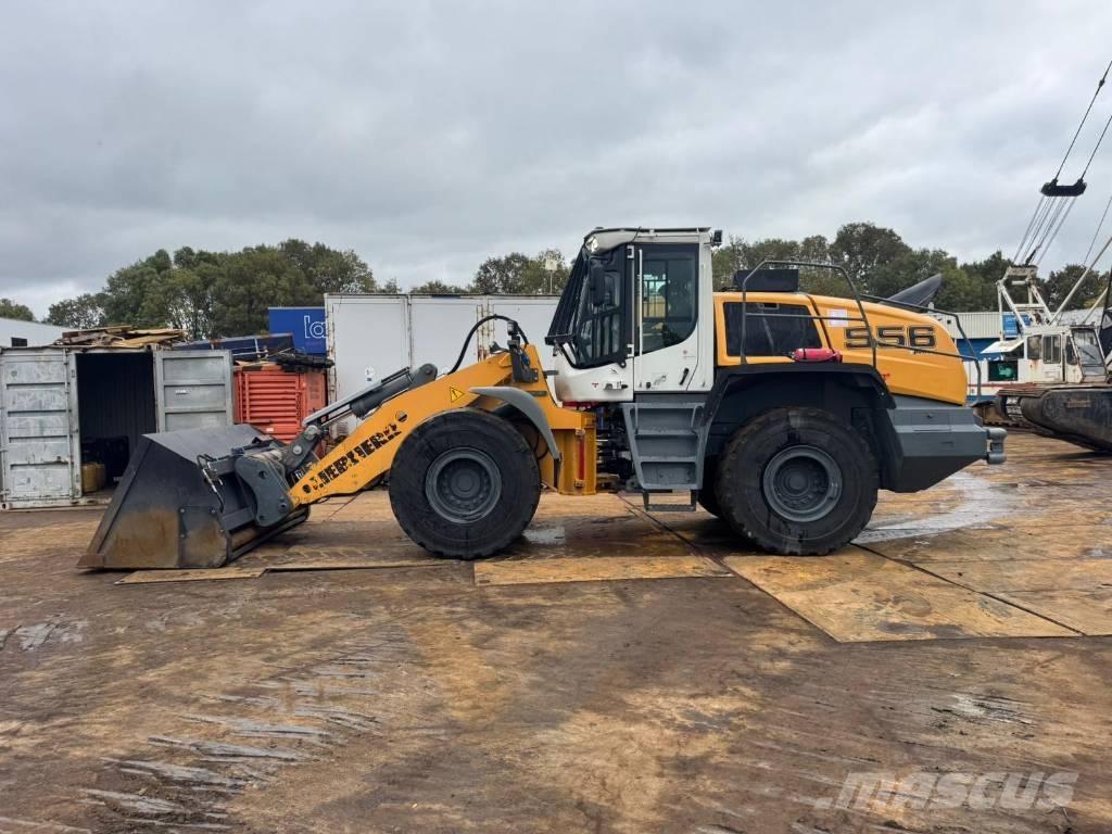 Liebherr L556 Kolesni nakladalci