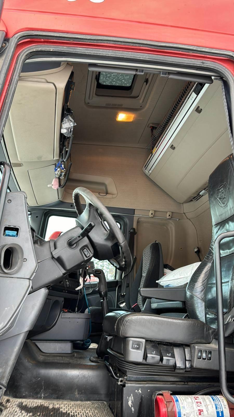 Scania R560 Tovornjaki za žagovino