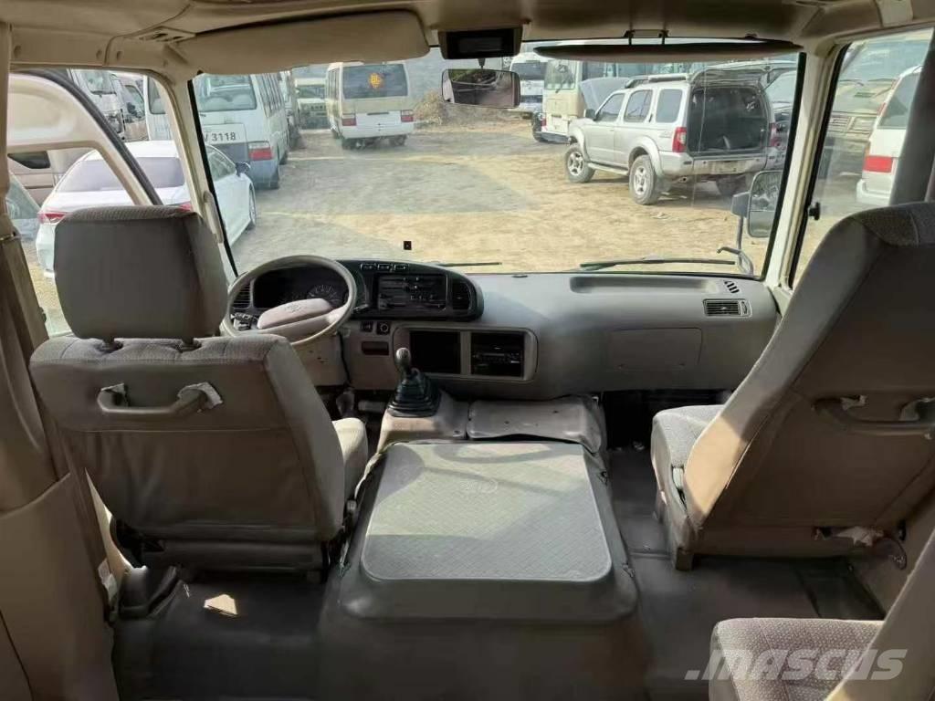 Toyota Coaster Bus Mini avtobusi