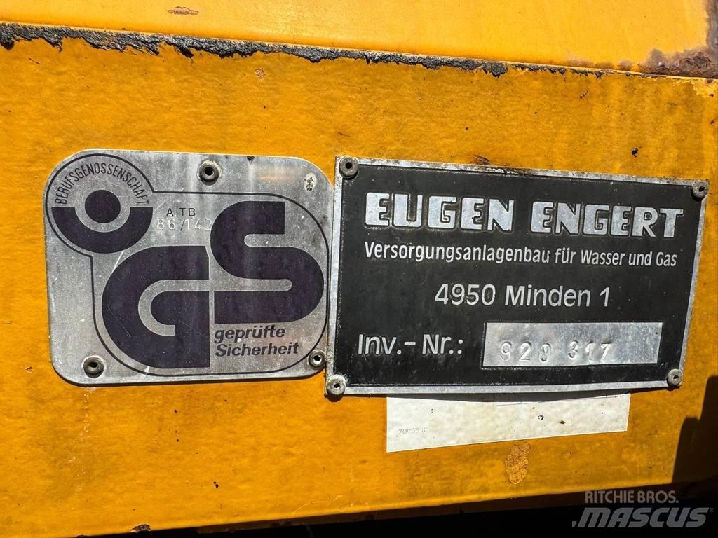 Liebherr A900C Bagri na kolesih