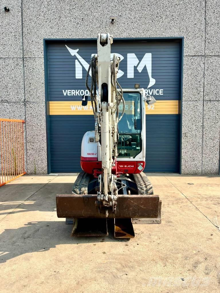 Takeuchi TB 235 Mini excavators < 7t (Mini diggers)