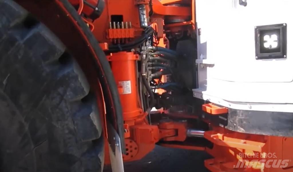 Sandvik LH 517 Podzemni nakladalci