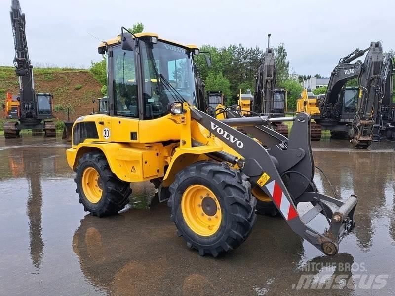 Volvo L 35 G Kolesni nakladalci