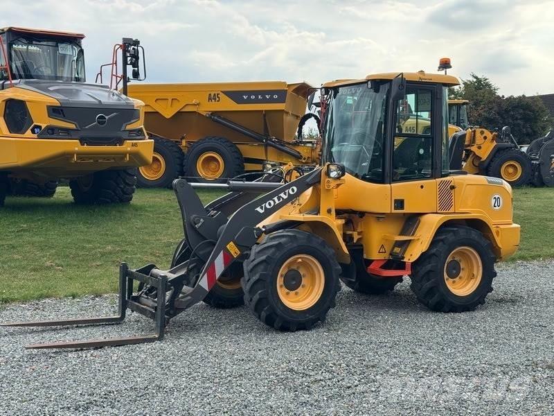 Volvo L 35 G Kolesni nakladalci