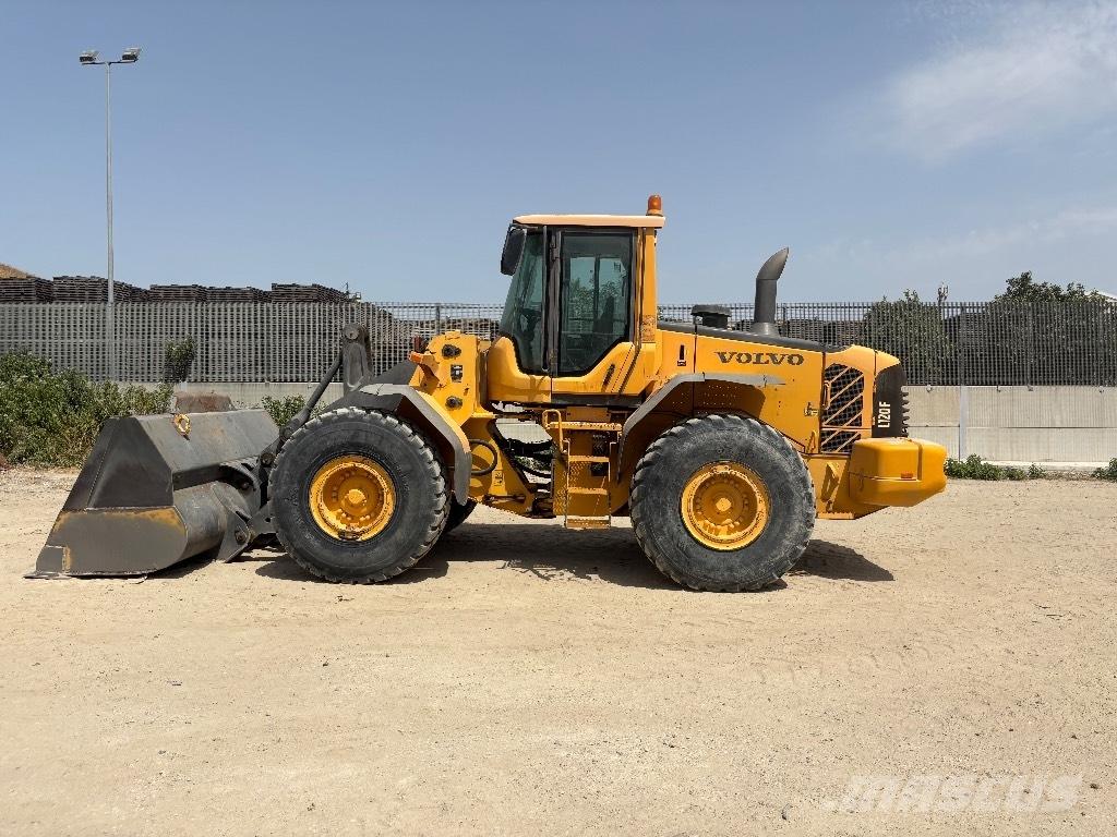 Volvo L 120 F Kolesni nakladalci
