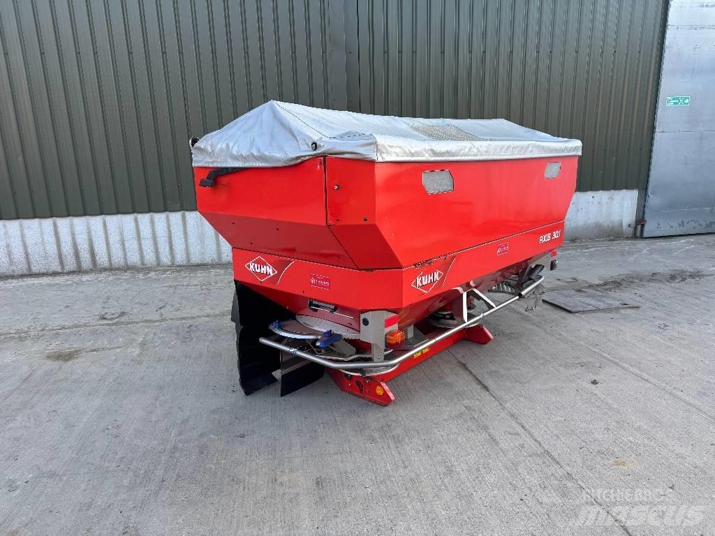 Kuhn Axis 30.1 W Trosilniki mineralnega gnojila