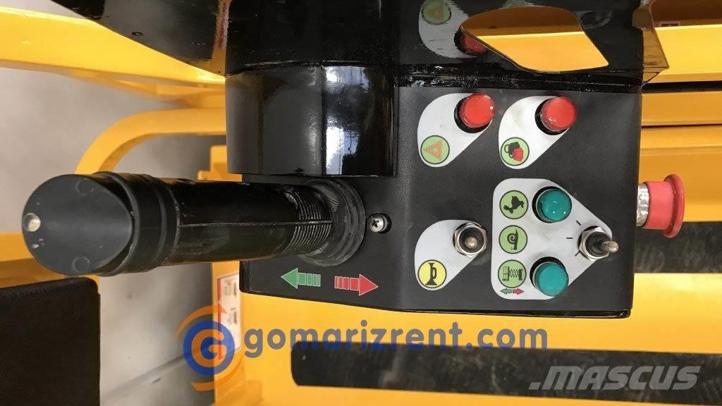 Haulotte Compact 8 Škarjaste dvižne ploščadi