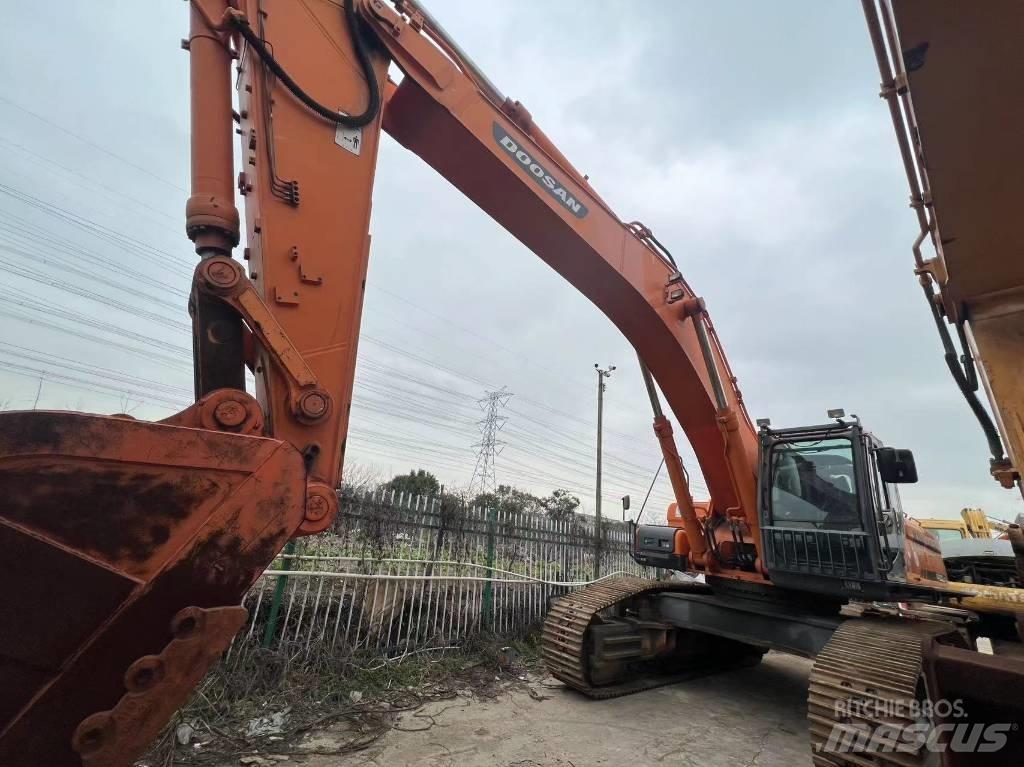 Doosan DX 500 LCA Bagri goseničarji