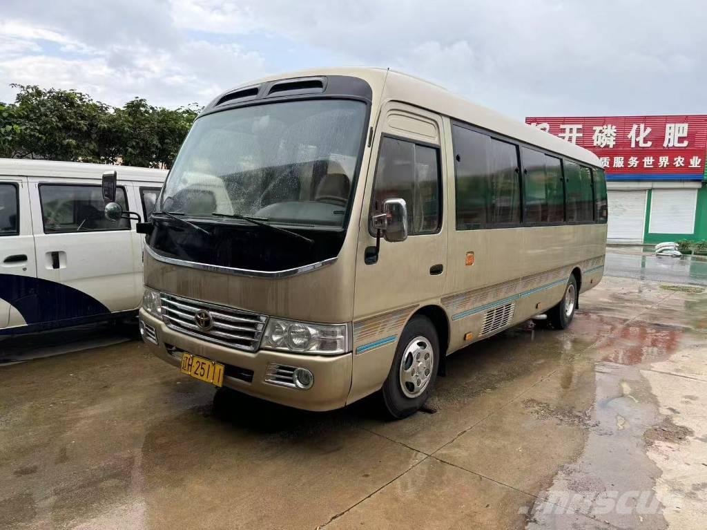 Toyota Coaster Bus Mini avtobusi