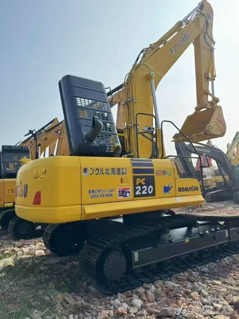 Komatsu PC 220 Bagri goseničarji