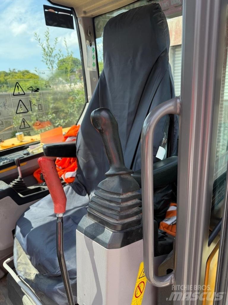 Volvo EW 60 E Bagri na kolesih