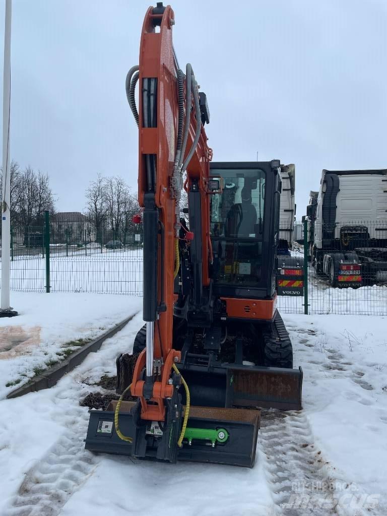 Hitachi ZX 38 U-6 Mini bagri <7t