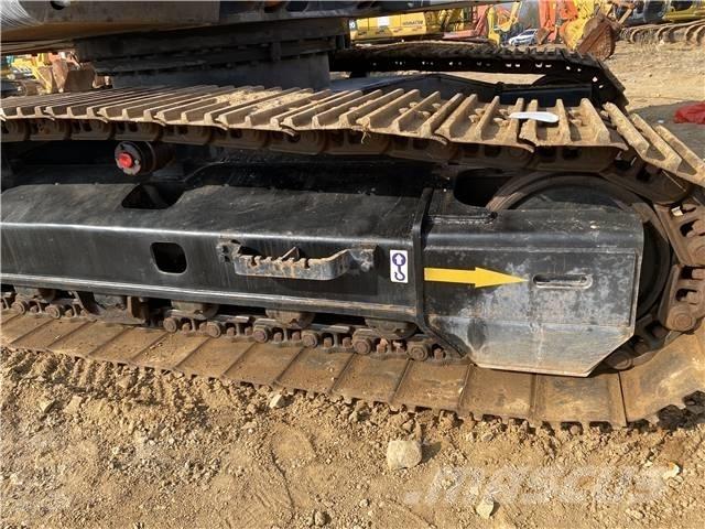 Hitachi ZX210 Bagri goseničarji