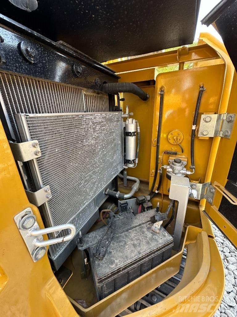 CAT 308 E Bagri goseničarji