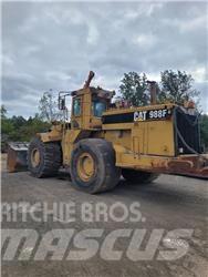 CAT 988 F Kolesni nakladalci