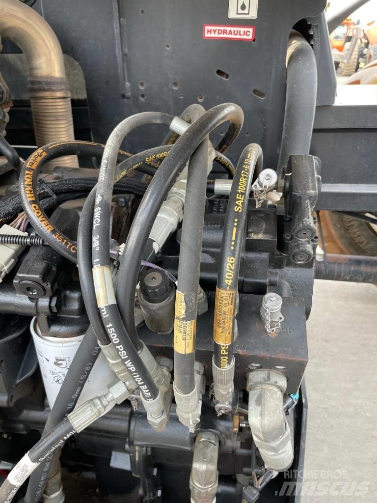 JLG 1255A Teleskopski viličarji