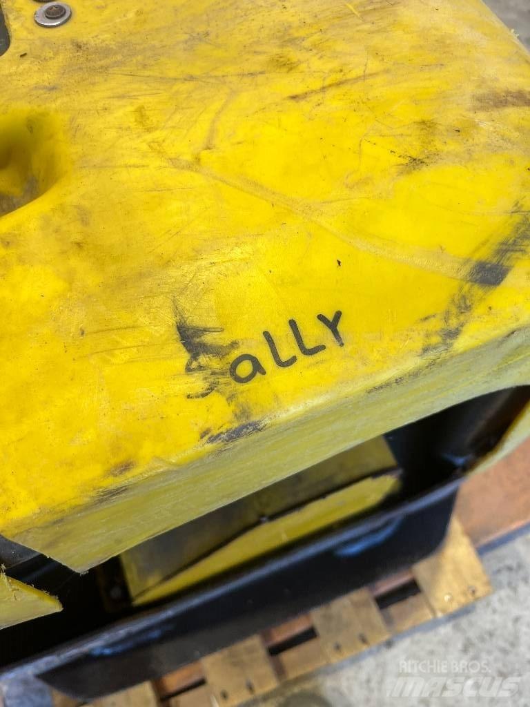 Atlas Copco LG 300 Kompaktorji tal