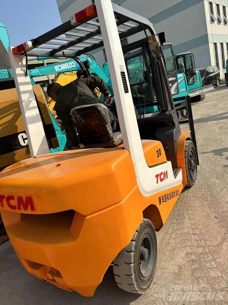 TCM FD30T6 Dizelski viličarji