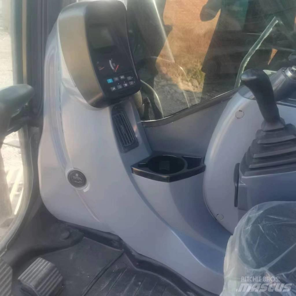 Kobelco 200 Bagri goseničarji