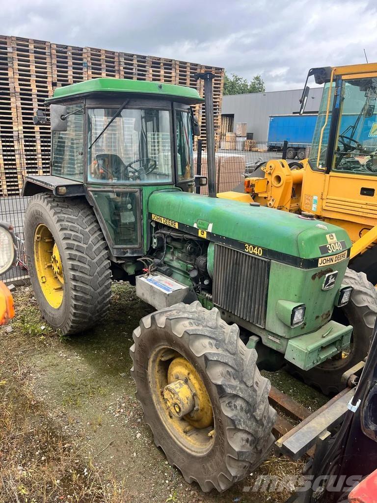 John Deere 3040 Traktorji