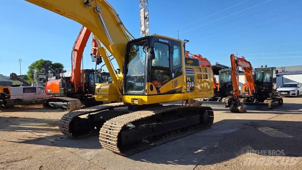 Komatsu PC 210 Bagri goseničarji