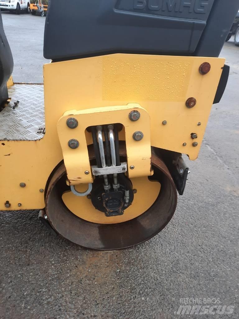 Bomag BW 90 AD-5 Dvojni valjarji