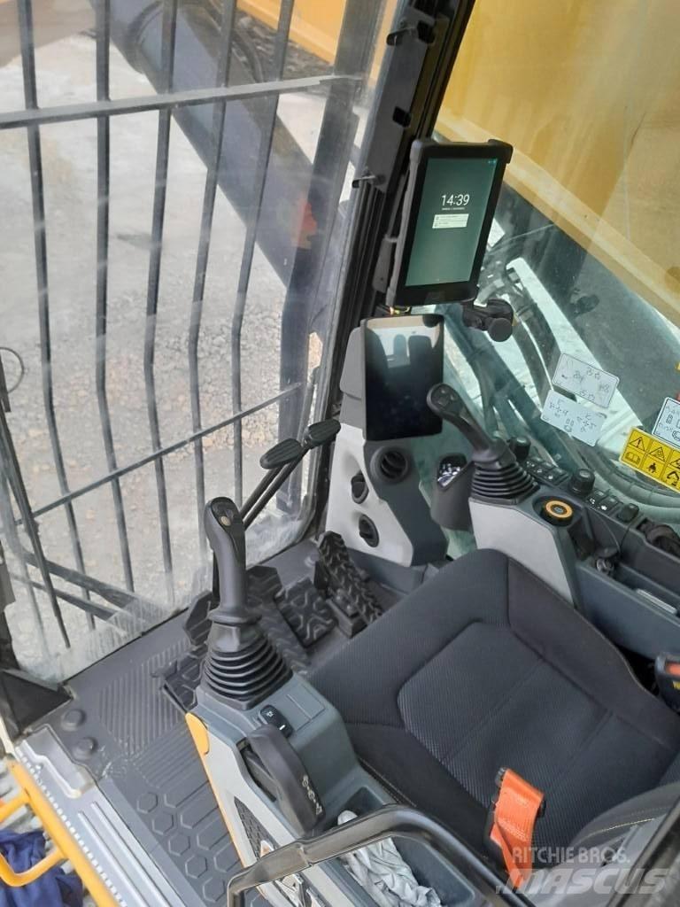 CAT 395 Bagri goseničarji