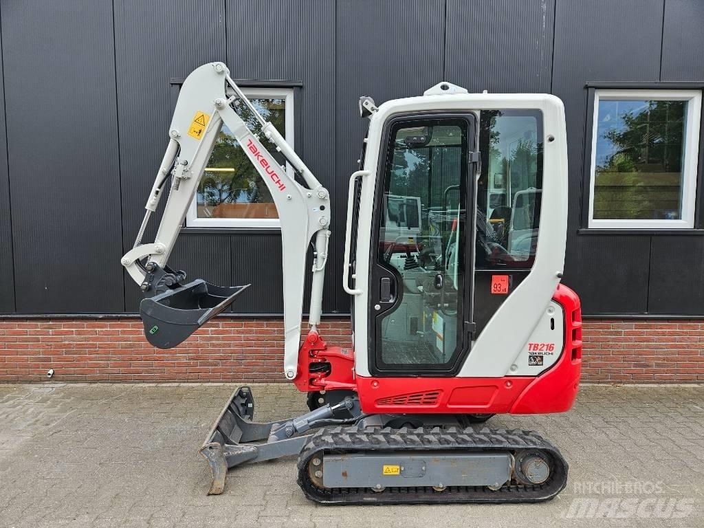 Takeuchi TB 216 Mini bagri <7t