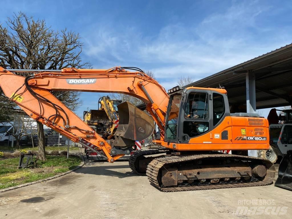 Doosan DX 180 LC-3 Bagri goseničarji