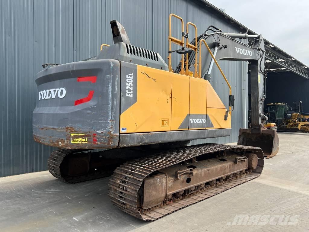 Volvo EC250E L Bagri goseničarji