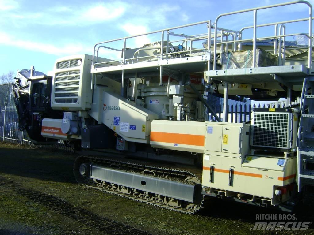 Metso LT 300 HP Mobilni drobilniki