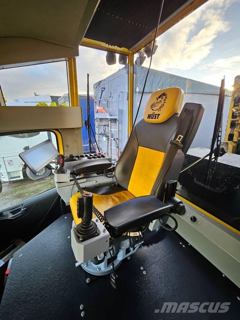  Wust SMC812 Drobilci lesa