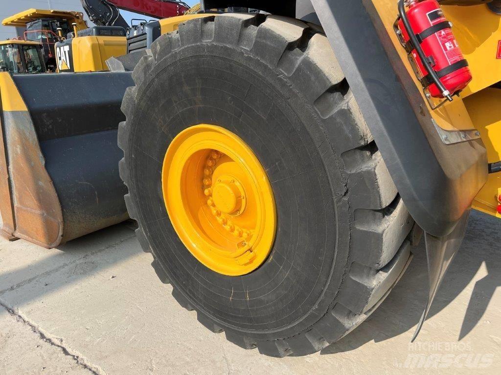 Volvo L180H Kolesni nakladalci