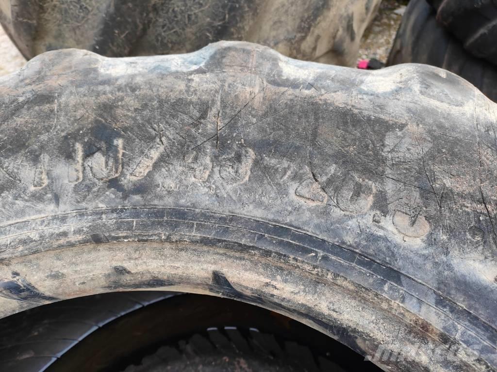 Nokian 710/45-26.5 Gume, kolesa in platišča