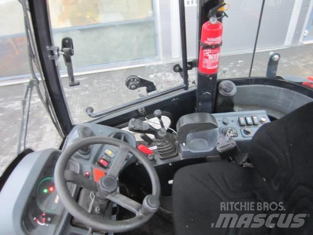 Kubota R 065 Kolesni nakladalci