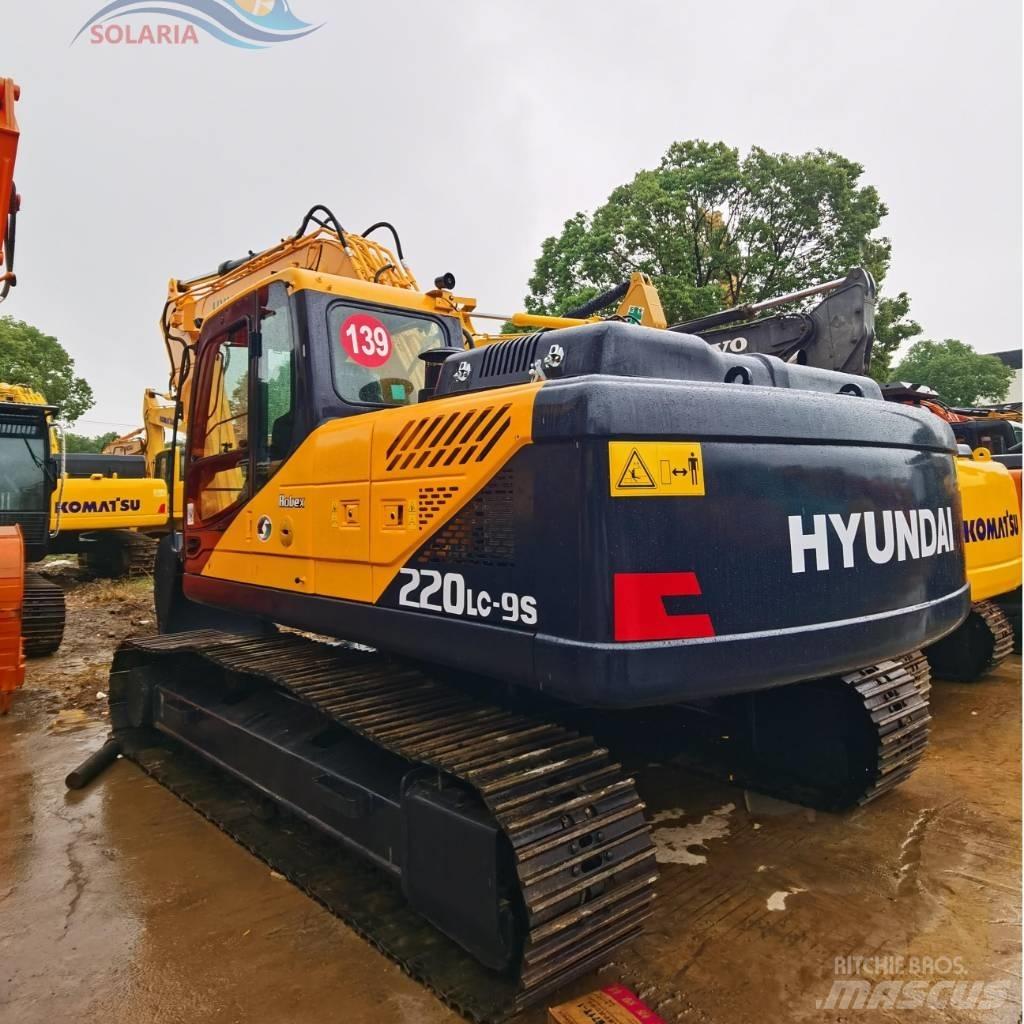 Hyundai R220LC-9S Bagri na kolesih