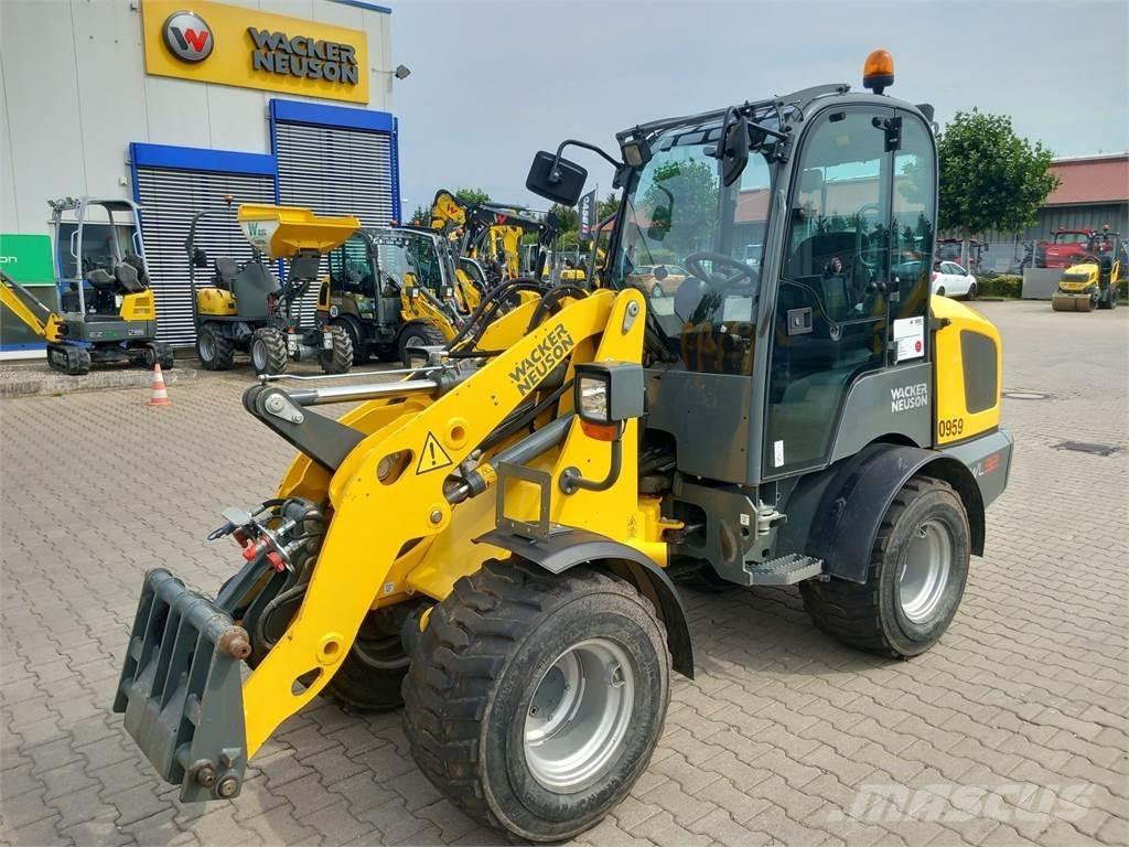 Wacker Neuson WL32 Kolesni nakladalci