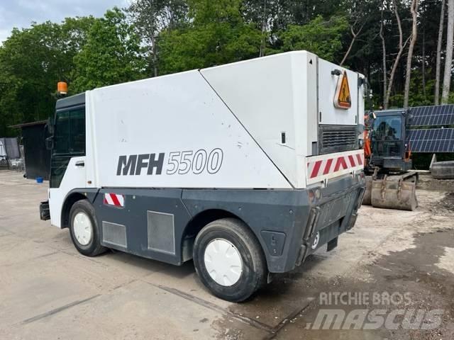 Schmidt MFH 5500 Cestni pometači