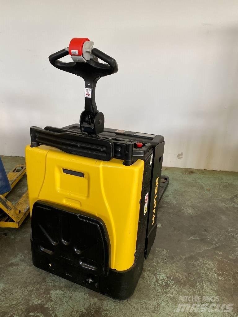 Hyster P2.0S FBW Ročni električni viličar