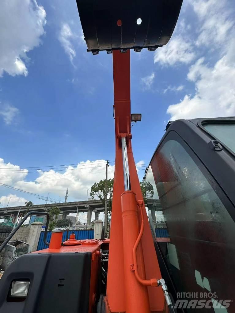 Hitachi ZX 70 Bagri goseničarji