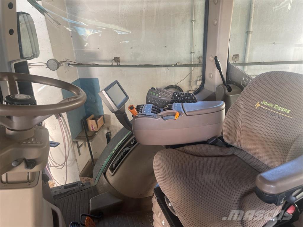 John Deere 7230 R Traktorji