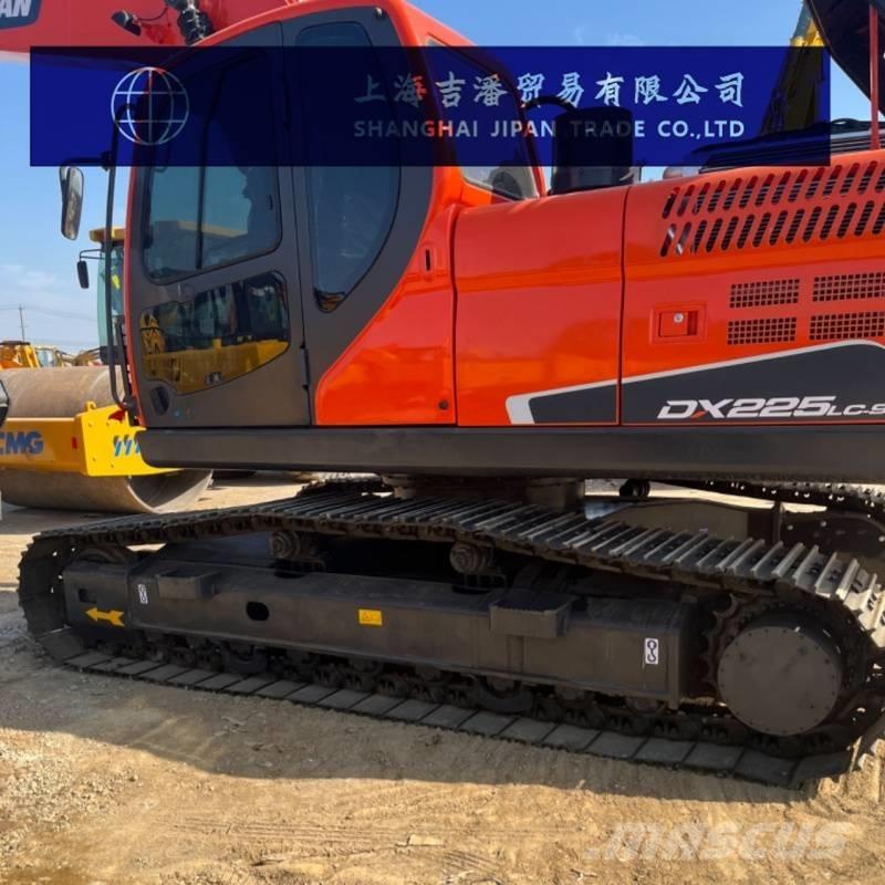 Doosan DX 225 Bagri goseničarji