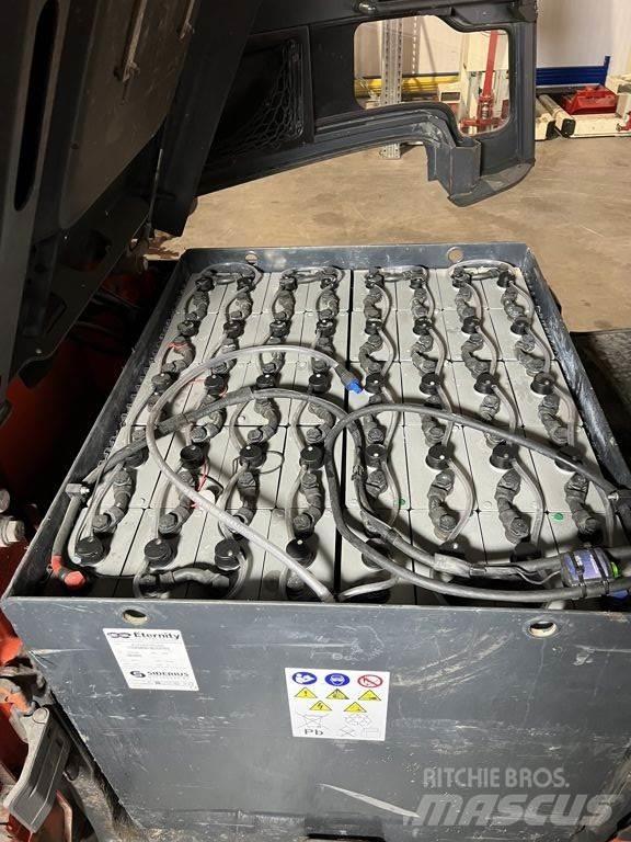 Linde E30/600HL-01 Električni viličarji